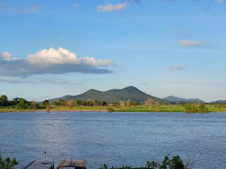 Phnom Neang Kang Rey