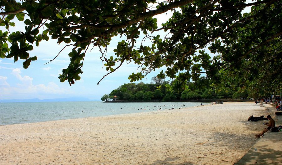 bờ biển kampot