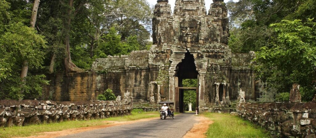 từ Skun đến Kampong Thom Key phụ: vé xe buýt Kampong Thom du lịch Kampong Thom đại lý bán vé đi campuchia kinh nghiệm du lịch Kampong Thom