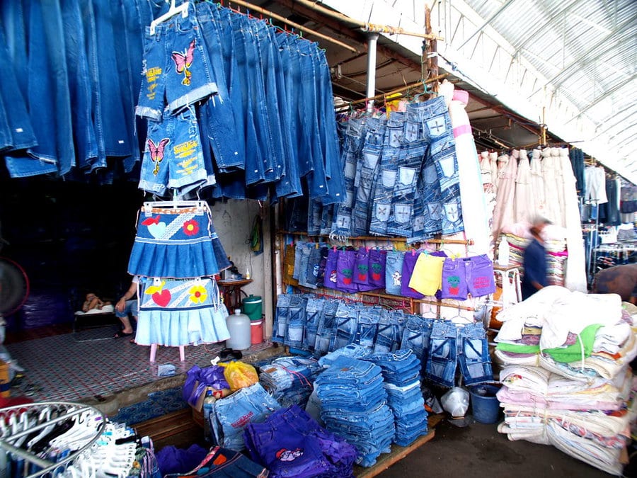 Ban Khlong Luek Border Market