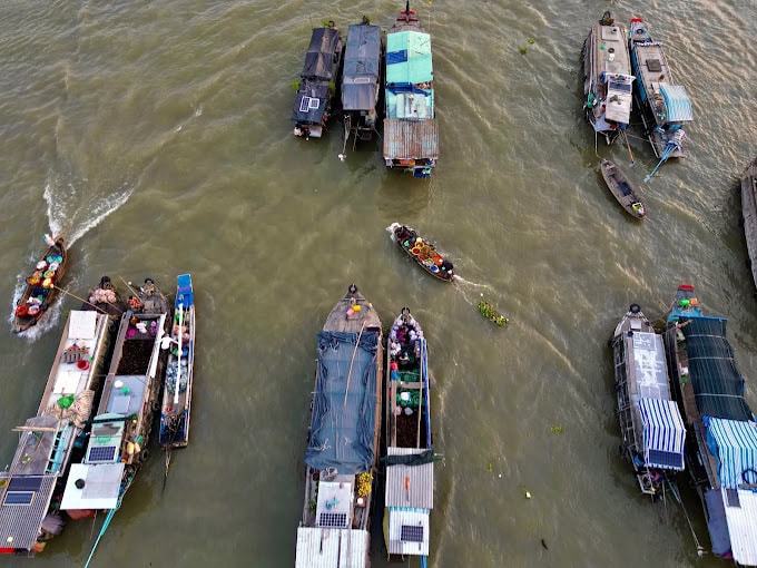 Chợ nổi Cái Răng