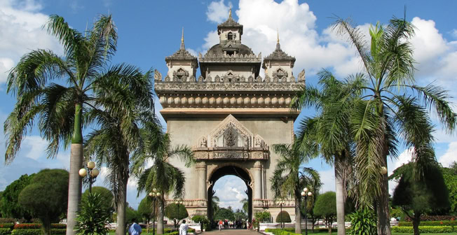 xe Luang Prabang đi Viêng Chăn key phụ: xe đi viêng chăn vé xe đi luang prabang các nhà xe đi viêng chăn giá vé xe bus từ luang prabang đi vientiane