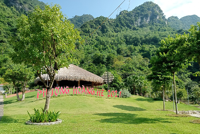 Khu du lịch hang Phượng Hoàng