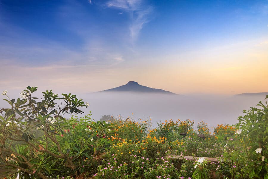 Cách đi, phương tiện di chuyển và đặt vé khi du lịch tự túc từ Bangkok đến Loei thuộc vùng Đông Bắc, Thái Lan