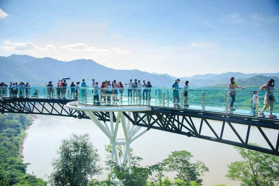 Cách đi, phương tiện di chuyển và đặt vé khi du lịch tự túc từ Bangkok đến Loei thuộc vùng Đông Bắc, Thái Lan