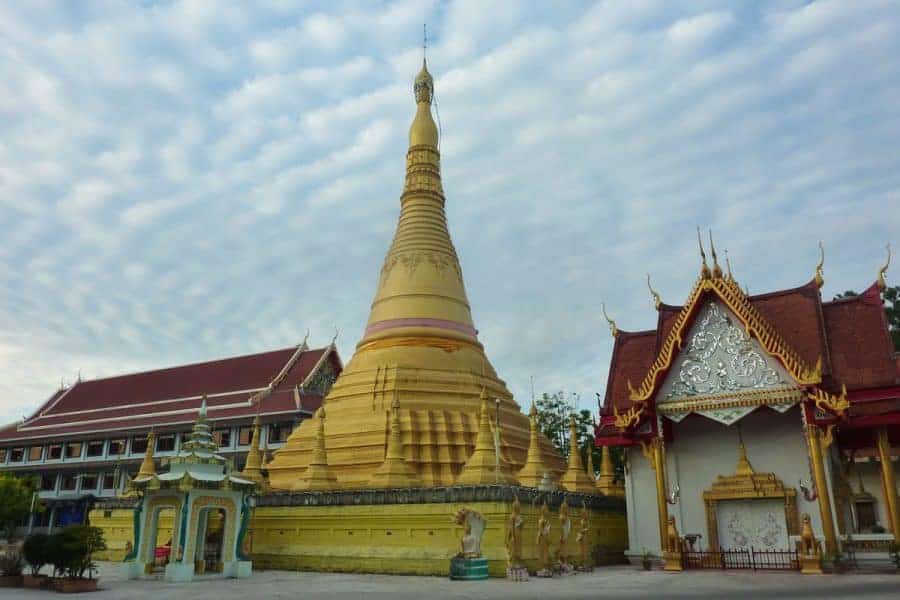 Cách đặt vé, kinh nghiệm du lịch, các phương tiện di chuyển từ Sukhothai đến Mae Sot.